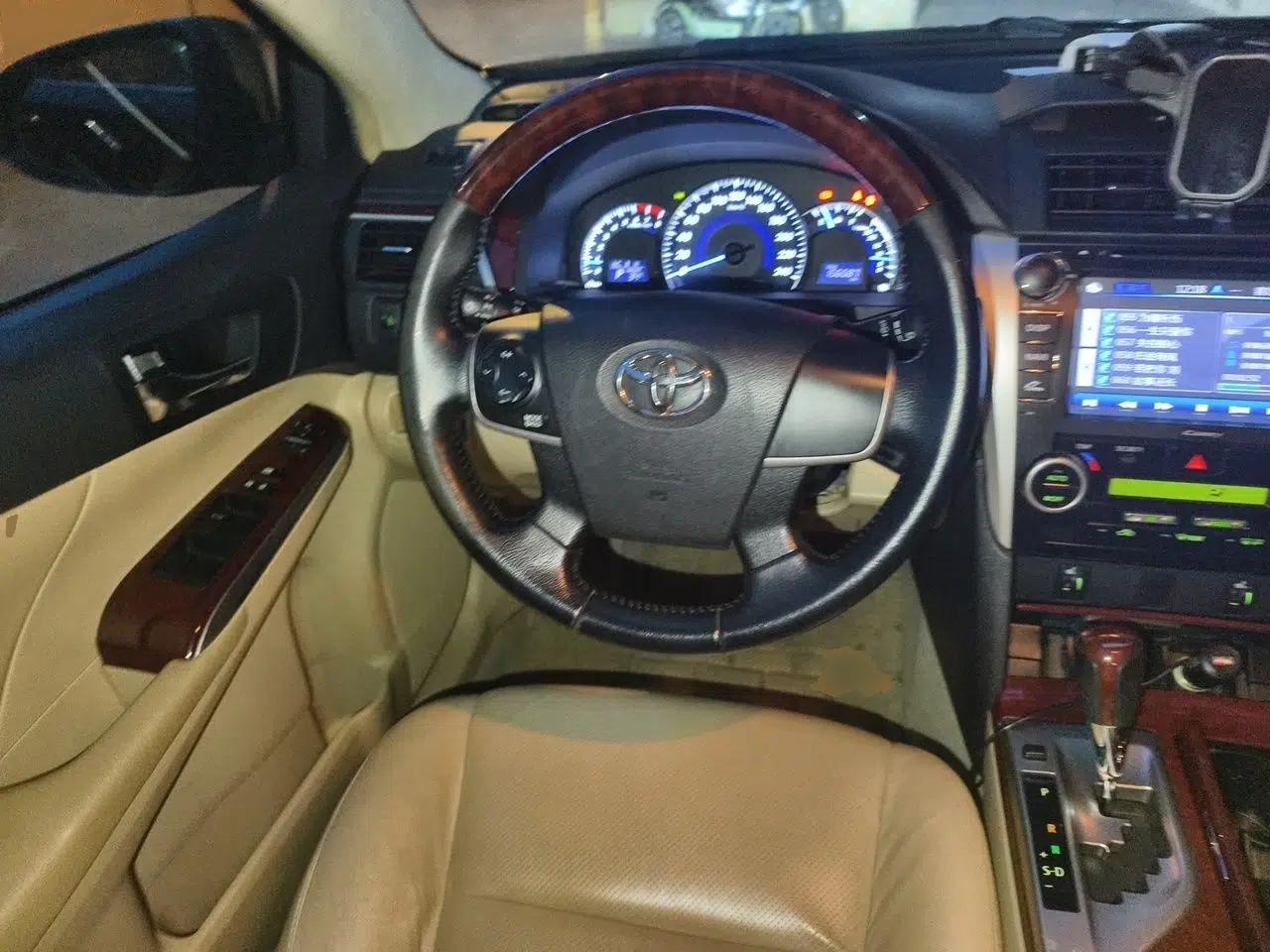 Toyota Camry 2013 2.0G Comfort Edition — миниатюра 10