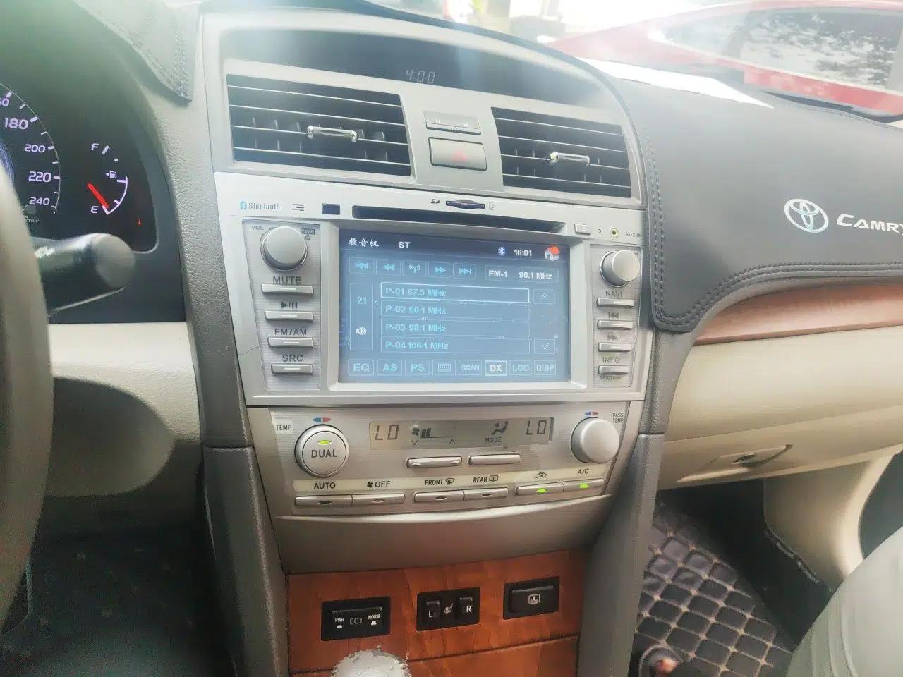 Toyota Camry 2009 200G Luxury Edition — миниатюра 13