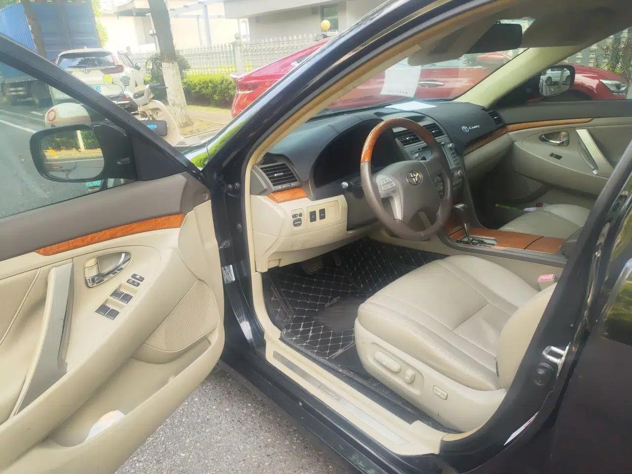 Toyota Camry 2009 200G Luxury Edition — миниатюра 16