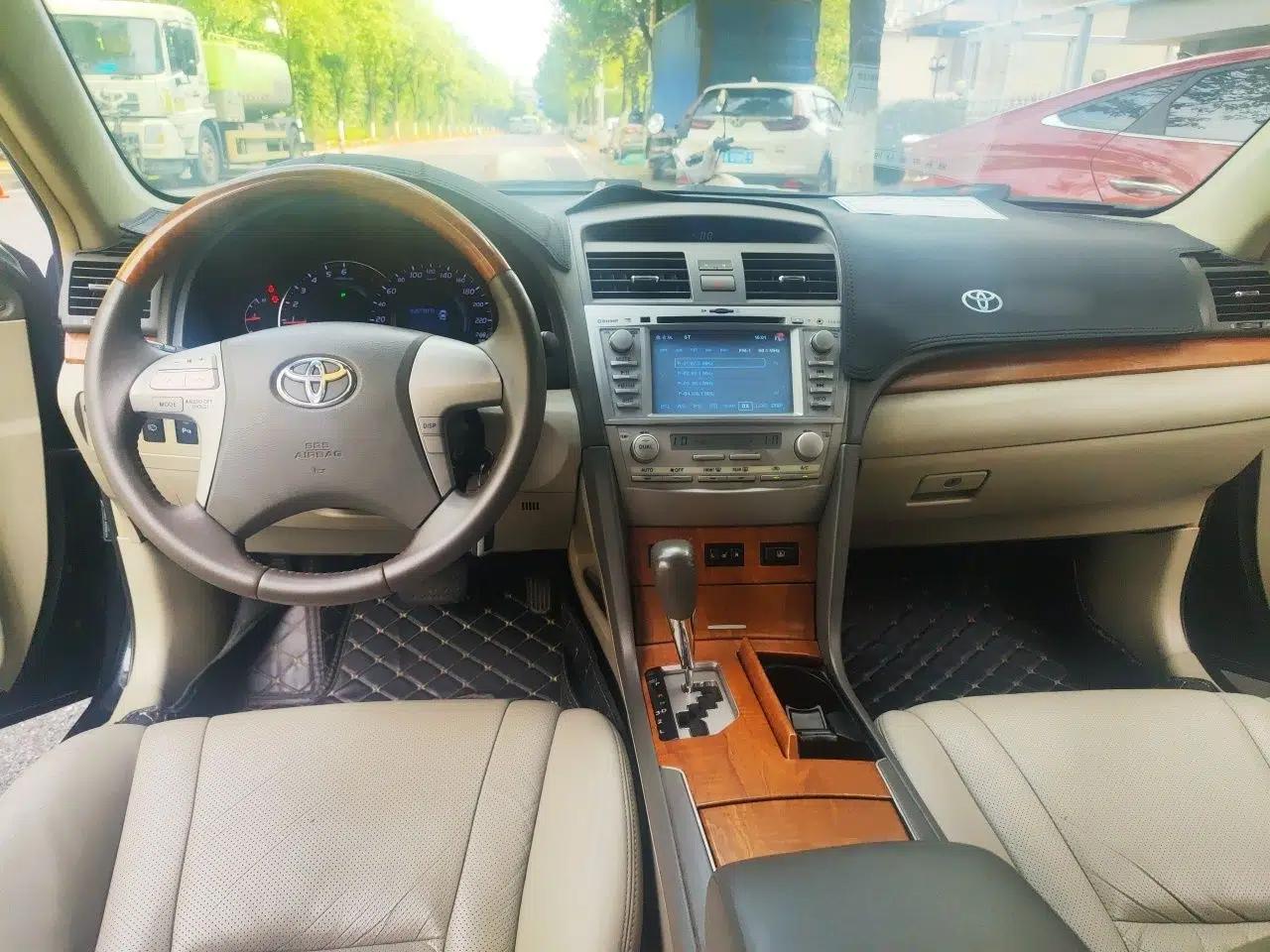Toyota Camry 2009 200G Luxury Edition — миниатюра 9