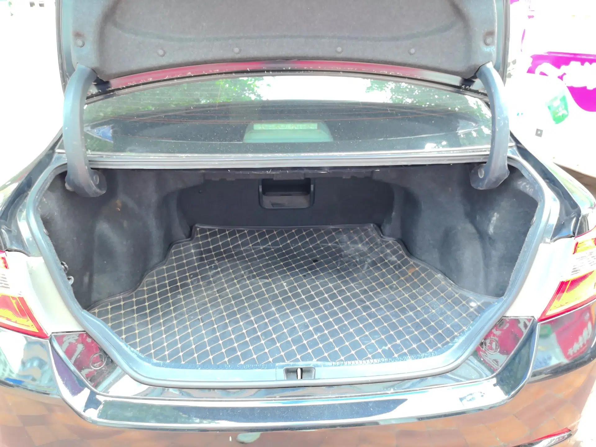 Toyota Camry 2012 Junrui 2.0S Radiant Edition — миниатюра 19