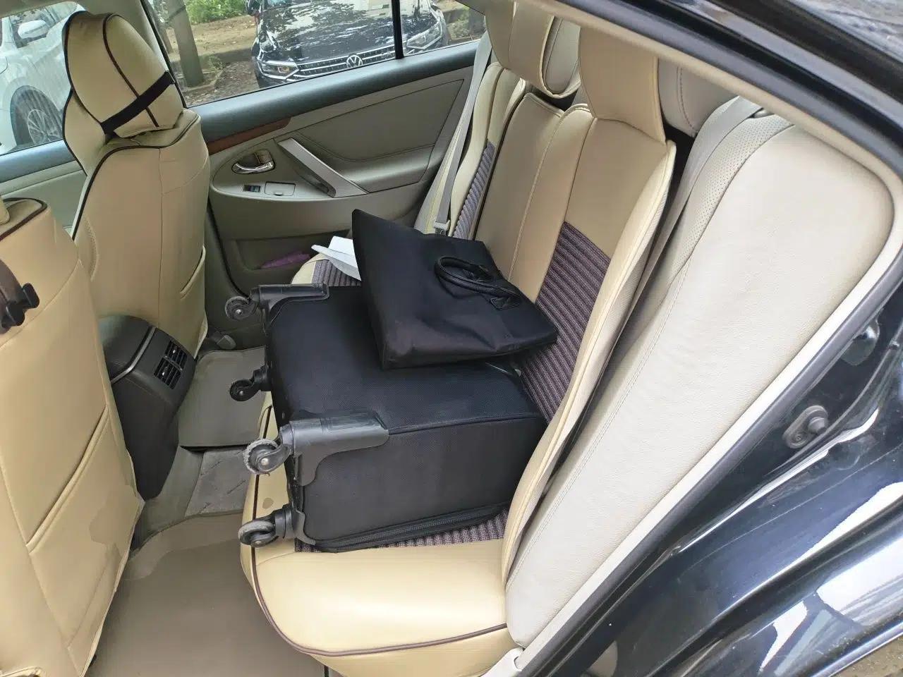 Toyota Camry 2011 200G Classic Anniversary Edition — миниатюра 17