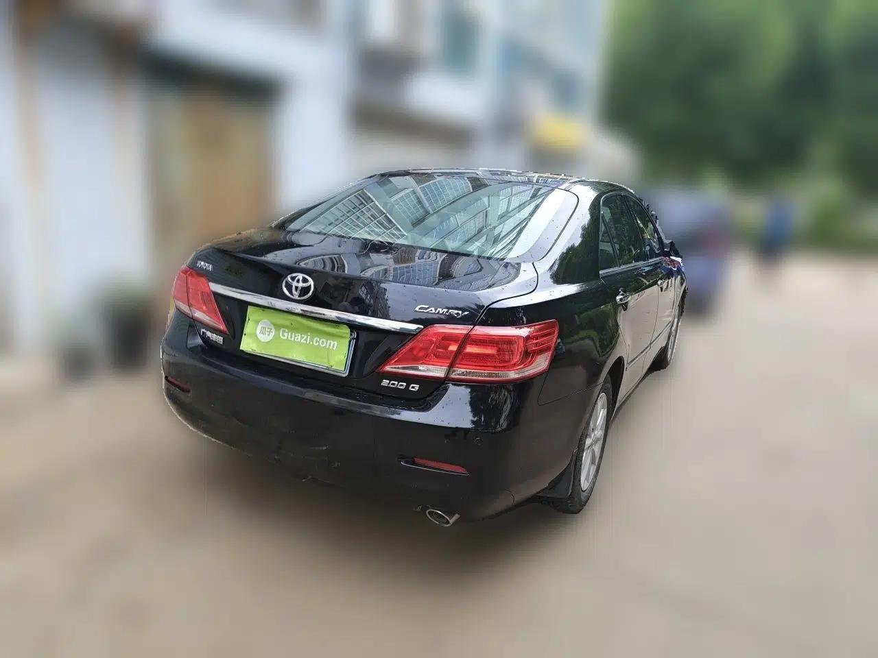 Toyota Camry 2011 200G Classic Anniversary Edition — миниатюра 6