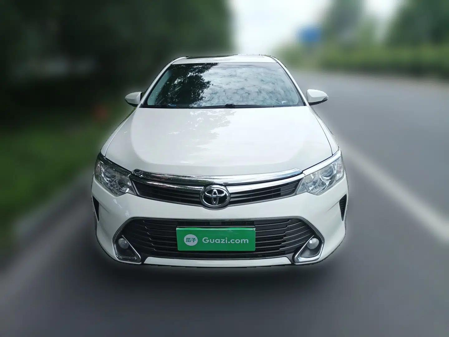 Toyota Camry 2015 2.0G Premier Edition — миниатюра 2