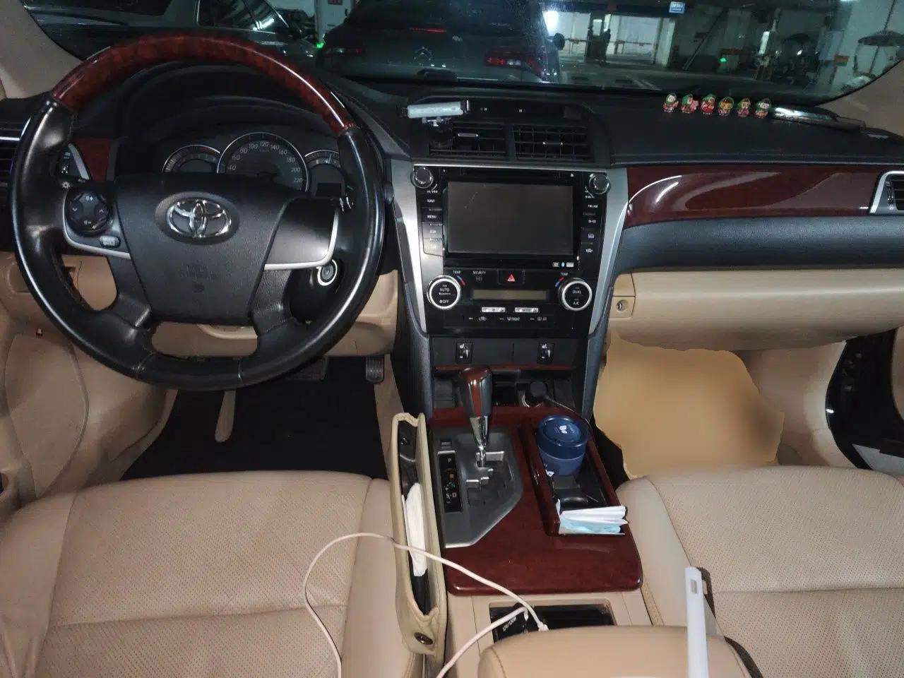 Toyota Camry 2013 2.0G Comfort Edition — миниатюра 9
