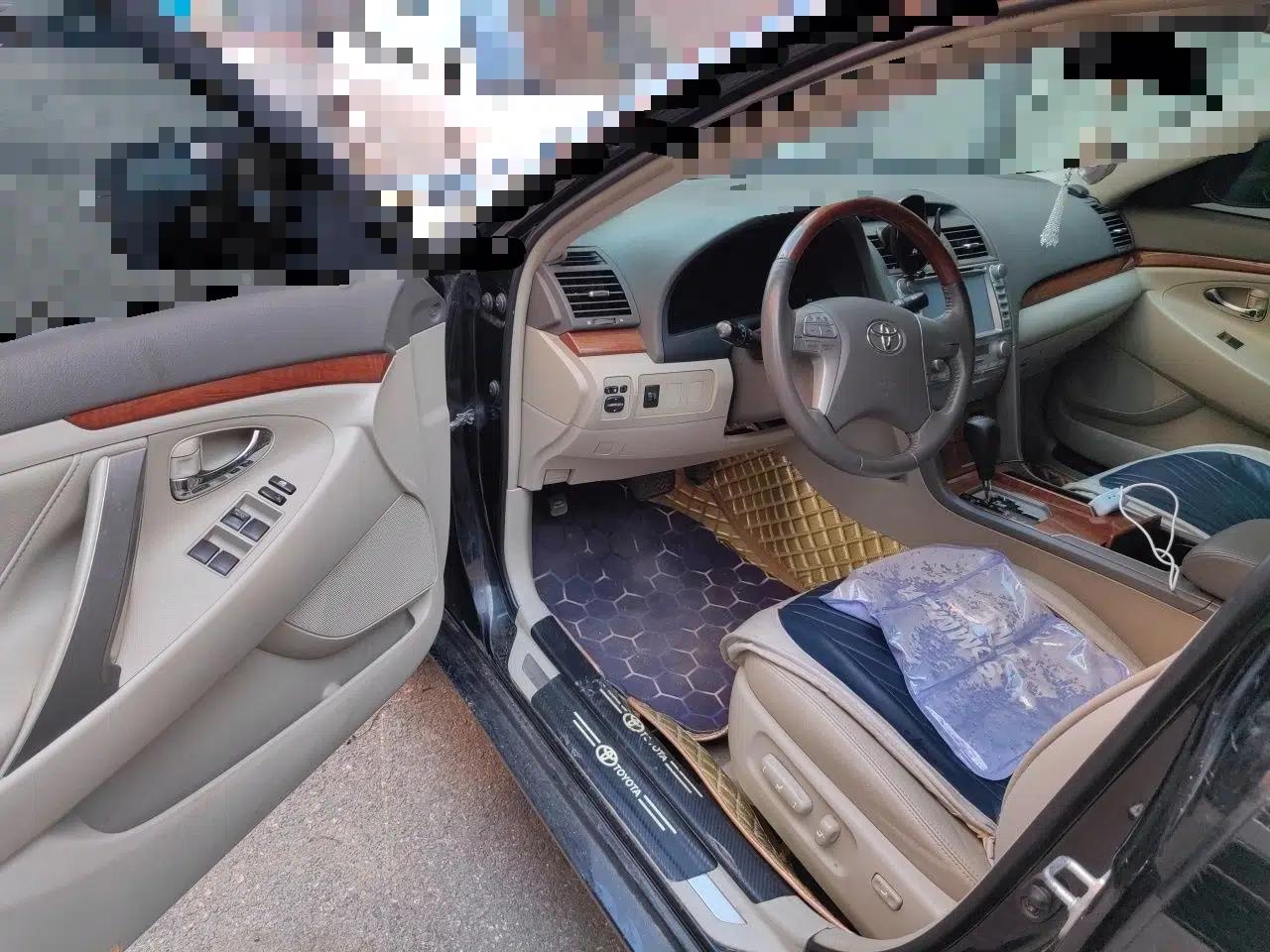 Toyota Camry 2013 200G Classic Luxury Edition — миниатюра 16