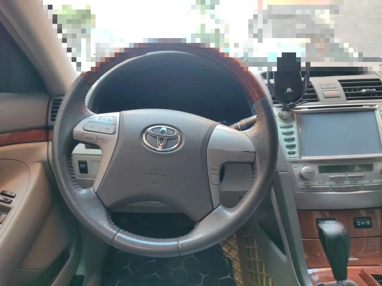Toyota Camry 2013 200G Classic Luxury Edition — миниатюра 10