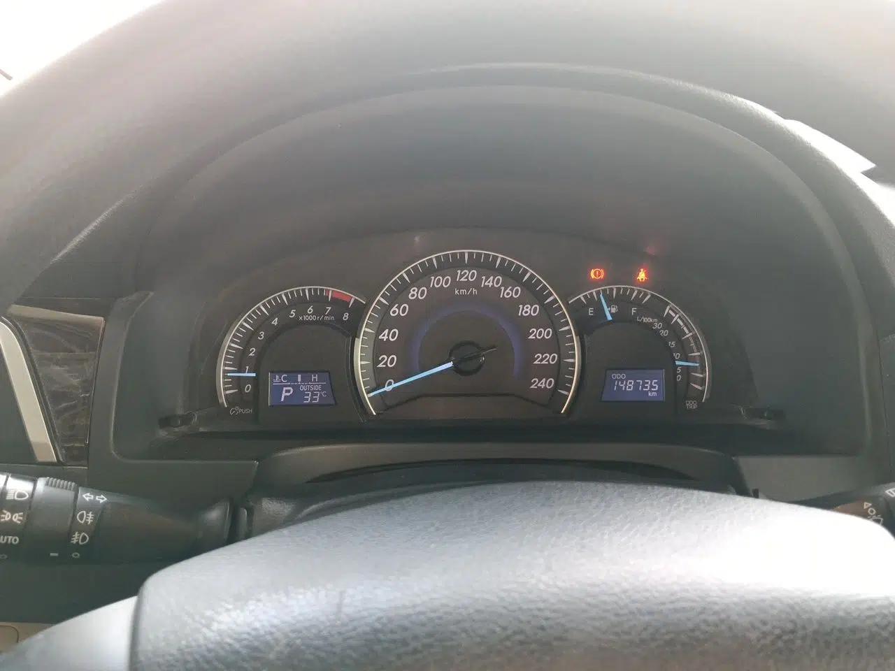 Toyota Camry 2015 2.0E Elite Edition — миниатюра 11