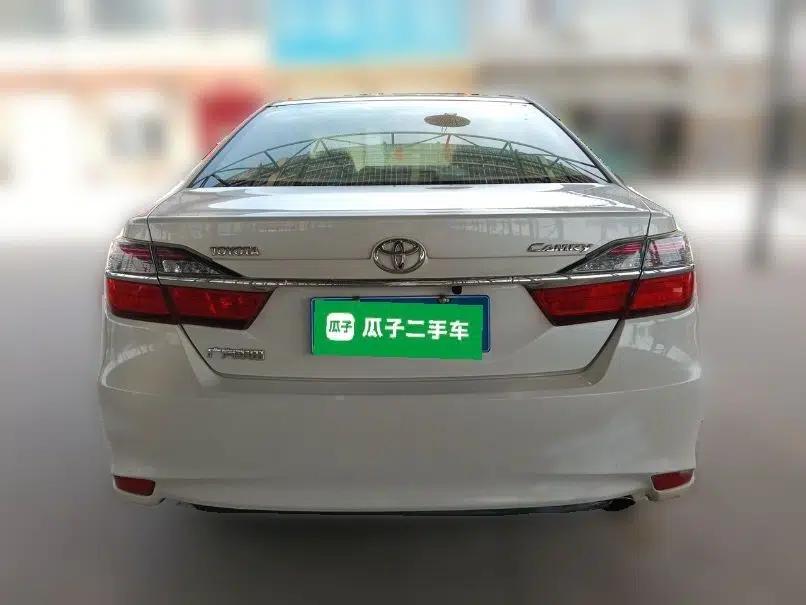 Toyota Camry 2015 2.0E Elite Edition — миниатюра 5