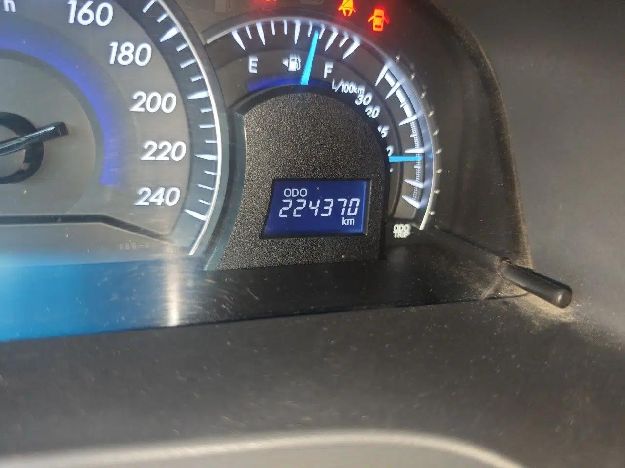 Toyota Camry 2013 2.0G Comfort Edition — миниатюра 12
