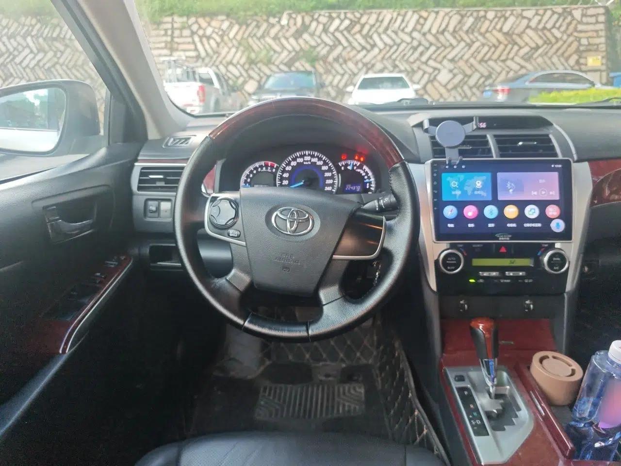 Toyota Camry 2013 2.0G Comfort Edition — миниатюра 10