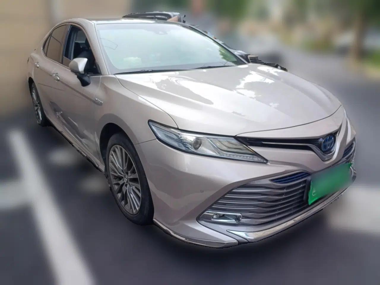 Toyota Camry 2018 Dual-Engine 2.5 HG Luxury Edition — миниатюра 3