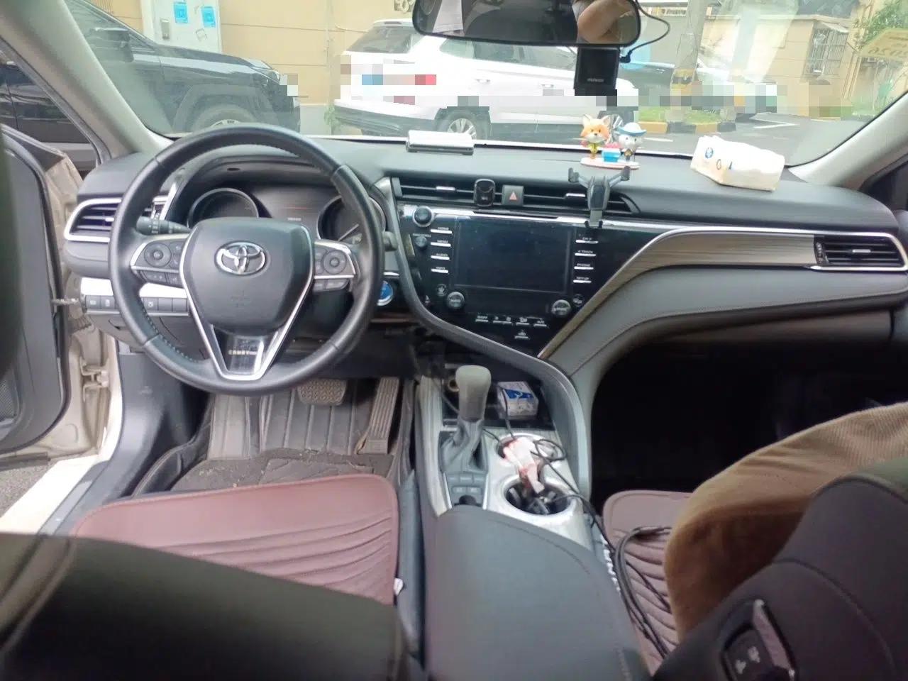 Toyota Camry 2018 Dual-Engine 2.5 HG Luxury Edition — миниатюра 9