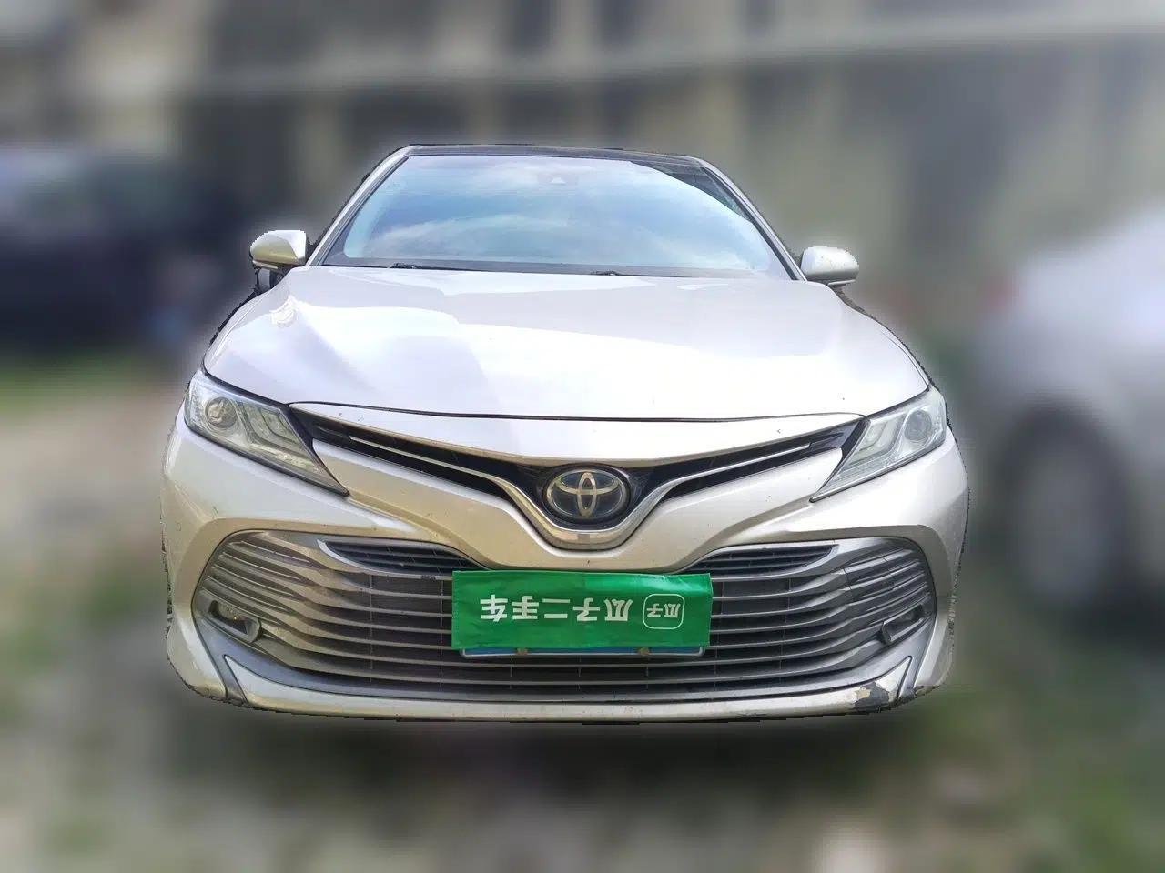 Toyota Camry 2018 Dual-Engine 2.5 HG Luxury Edition — миниатюра 2