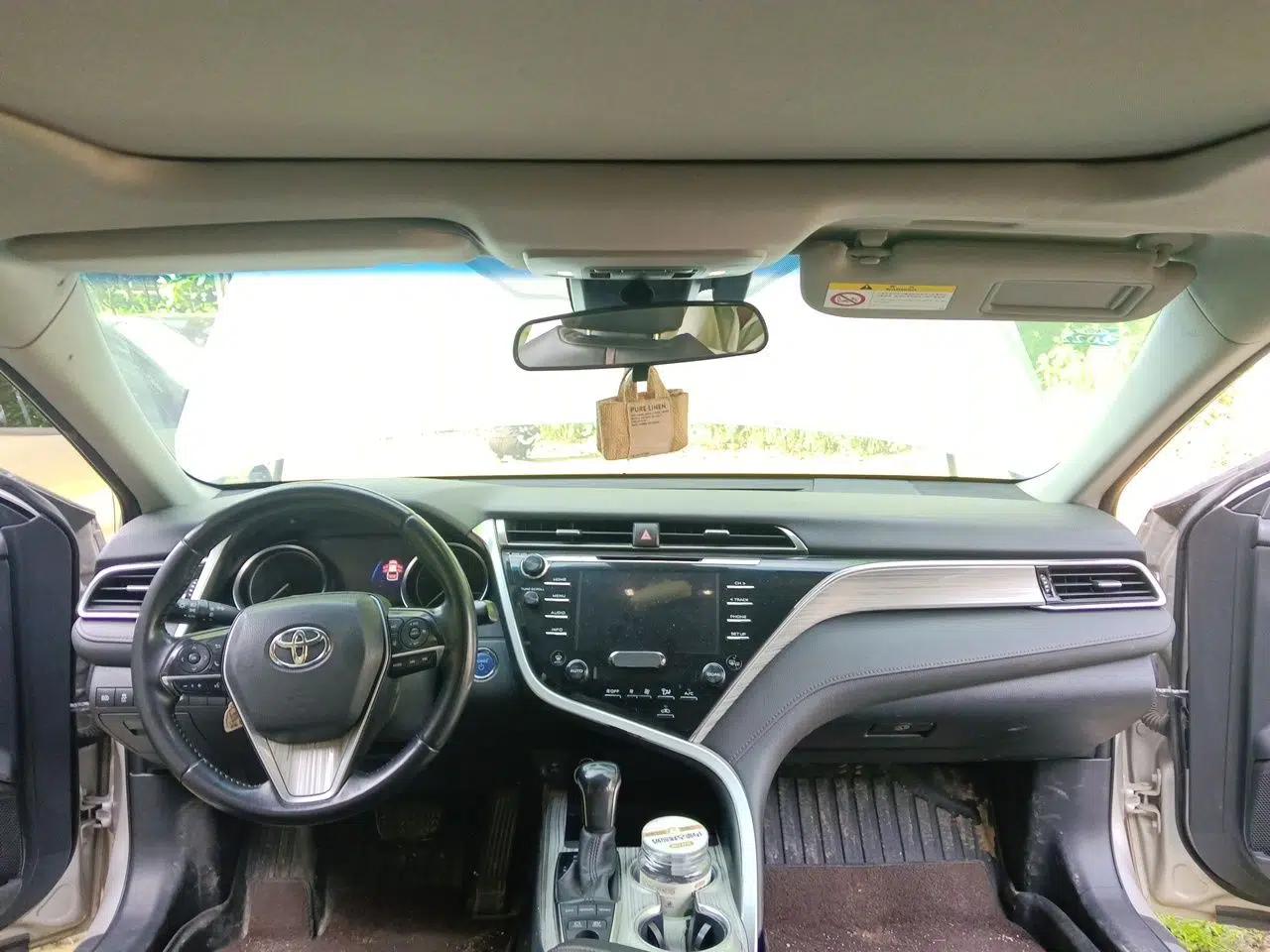 Toyota Camry 2018 Dual-Engine 2.5 HG Luxury Edition — миниатюра 18