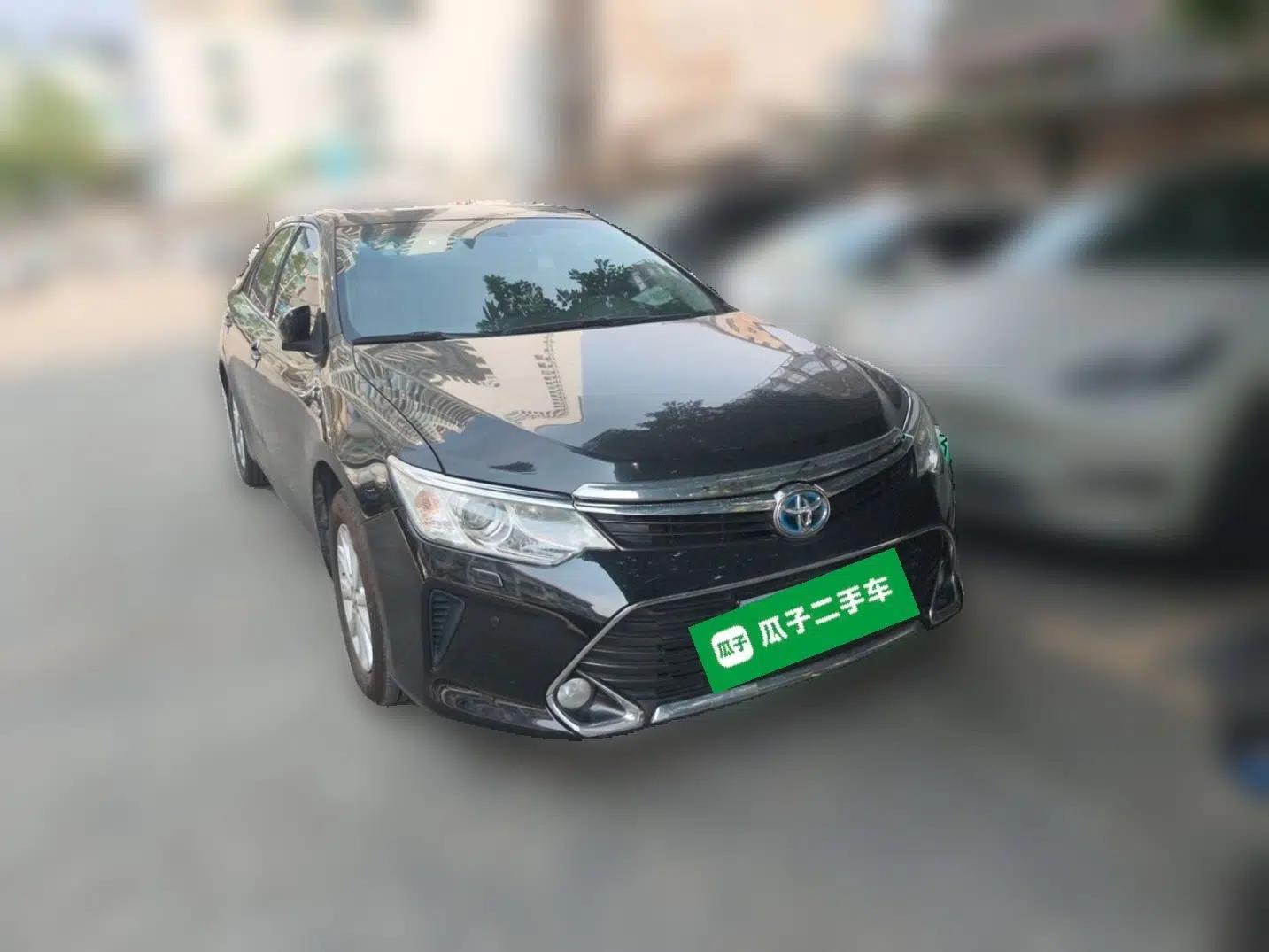 Toyota Camry 2016 Dual-Engine 2.5 HG 10th Anniversary Deluxe Navigation Edition — миниатюра 3