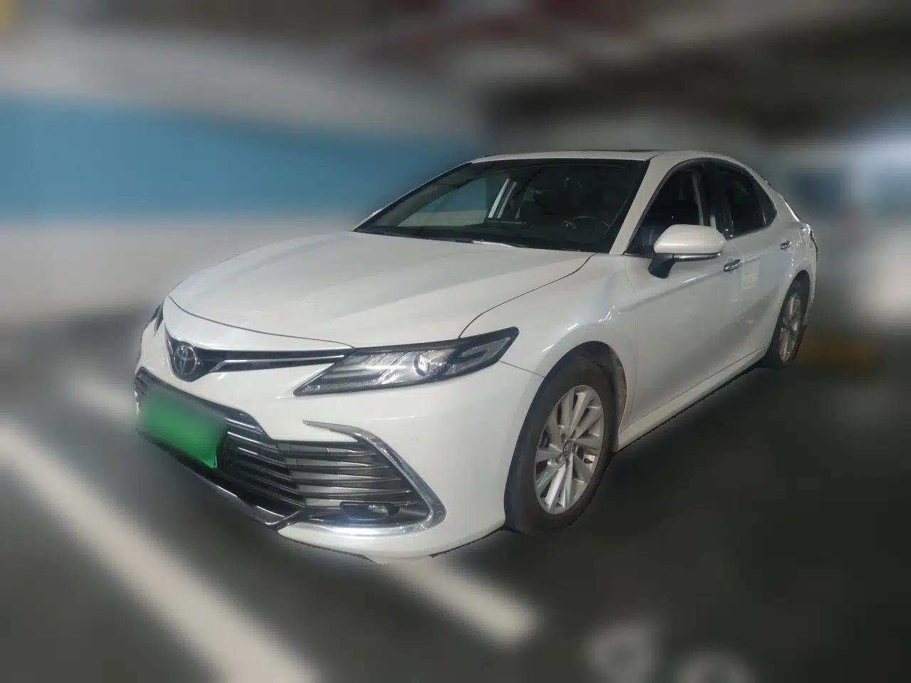 Toyota Camry 2021 2.0G Luxury Edition — миниатюра 1