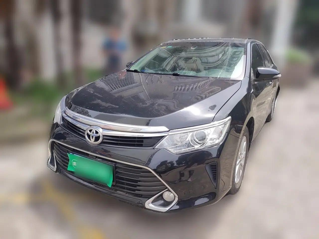 Toyota Camry 2016 2.0G 10th Anniversary Leading Edition — миниатюра 1
