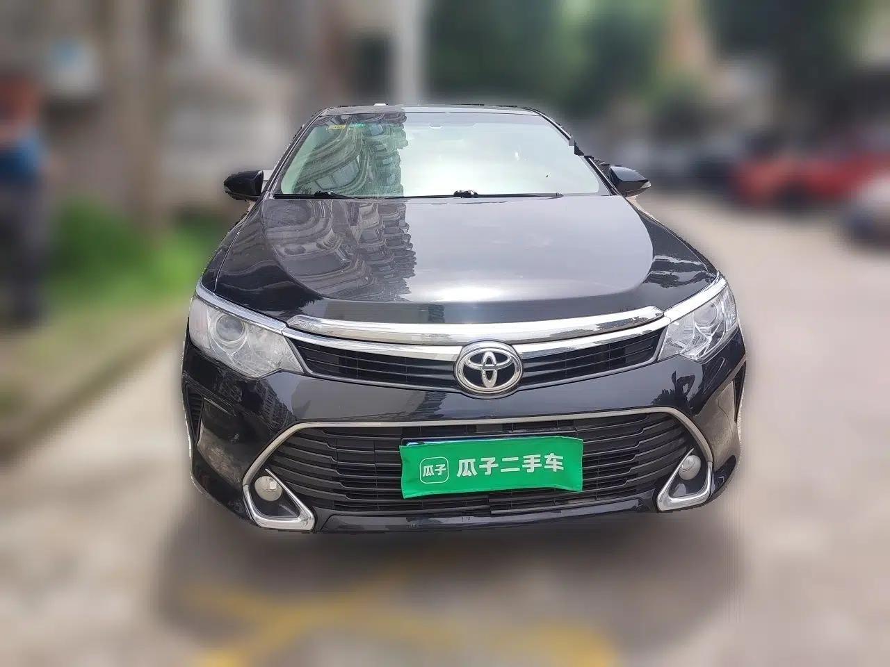 Toyota Camry 2016 2.0G 10th Anniversary Leading Edition — миниатюра 2