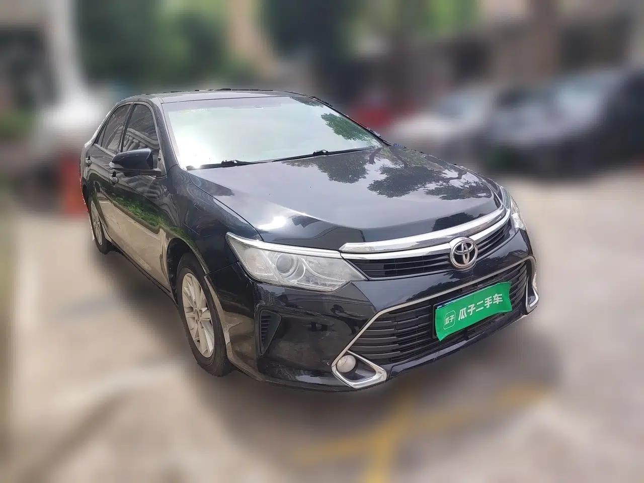 Toyota Camry 2016 2.0G 10th Anniversary Leading Edition — миниатюра 3