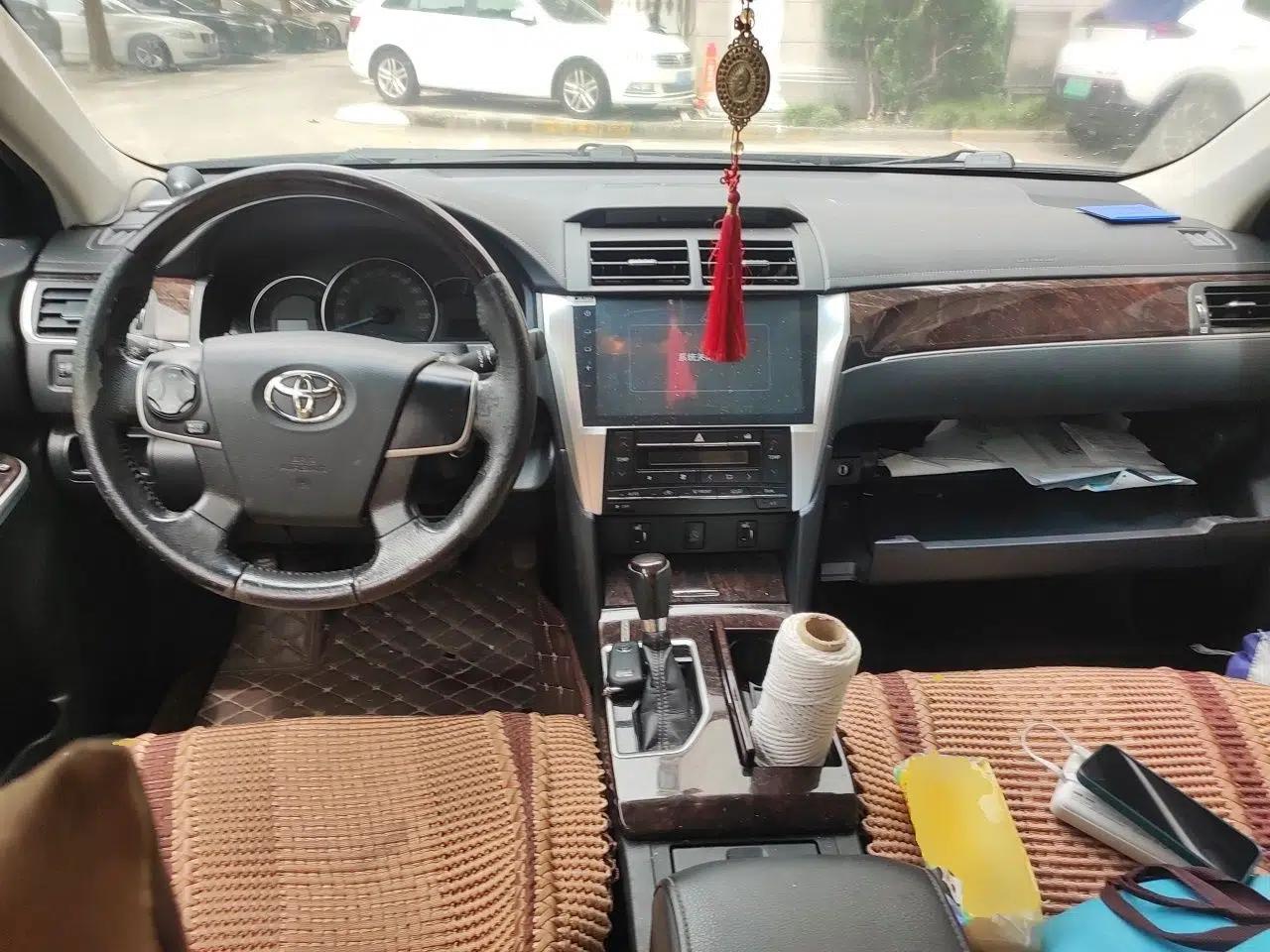 Toyota Camry 2016 2.0G 10th Anniversary Leading Edition — миниатюра 9