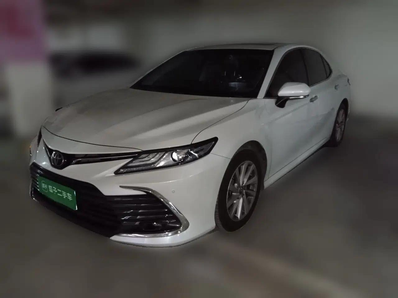 Toyota Camry 2021 2.0G Luxury Edition — миниатюра 1