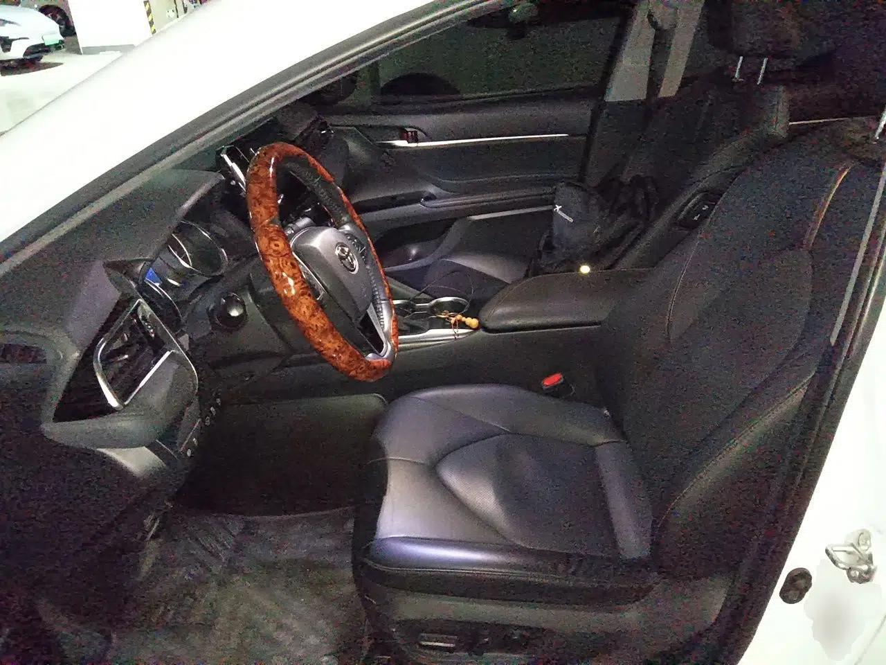 Toyota Camry 2021 2.0G Luxury Edition — миниатюра 15