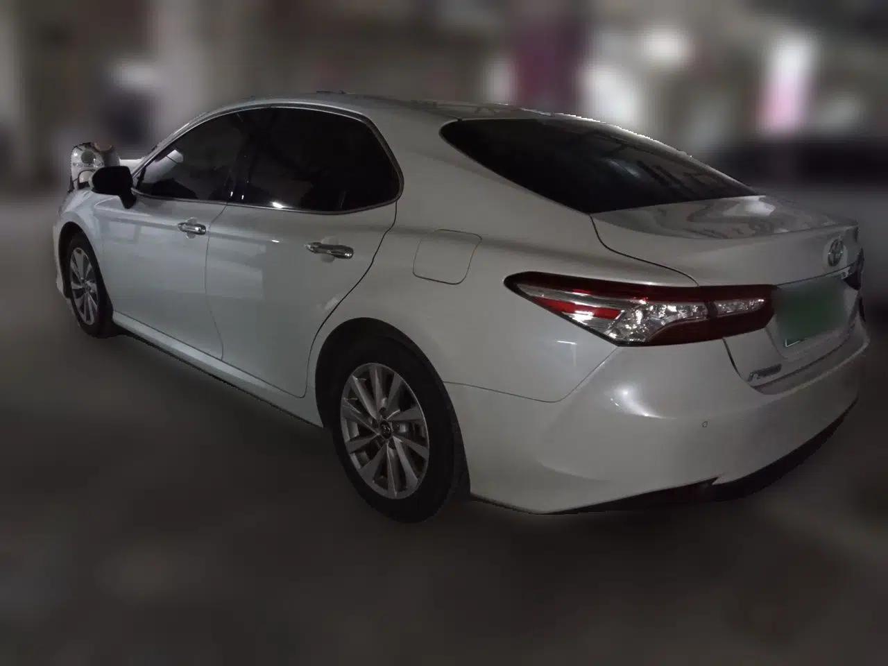 Toyota Camry 2021 2.0G Luxury Edition — миниатюра 4