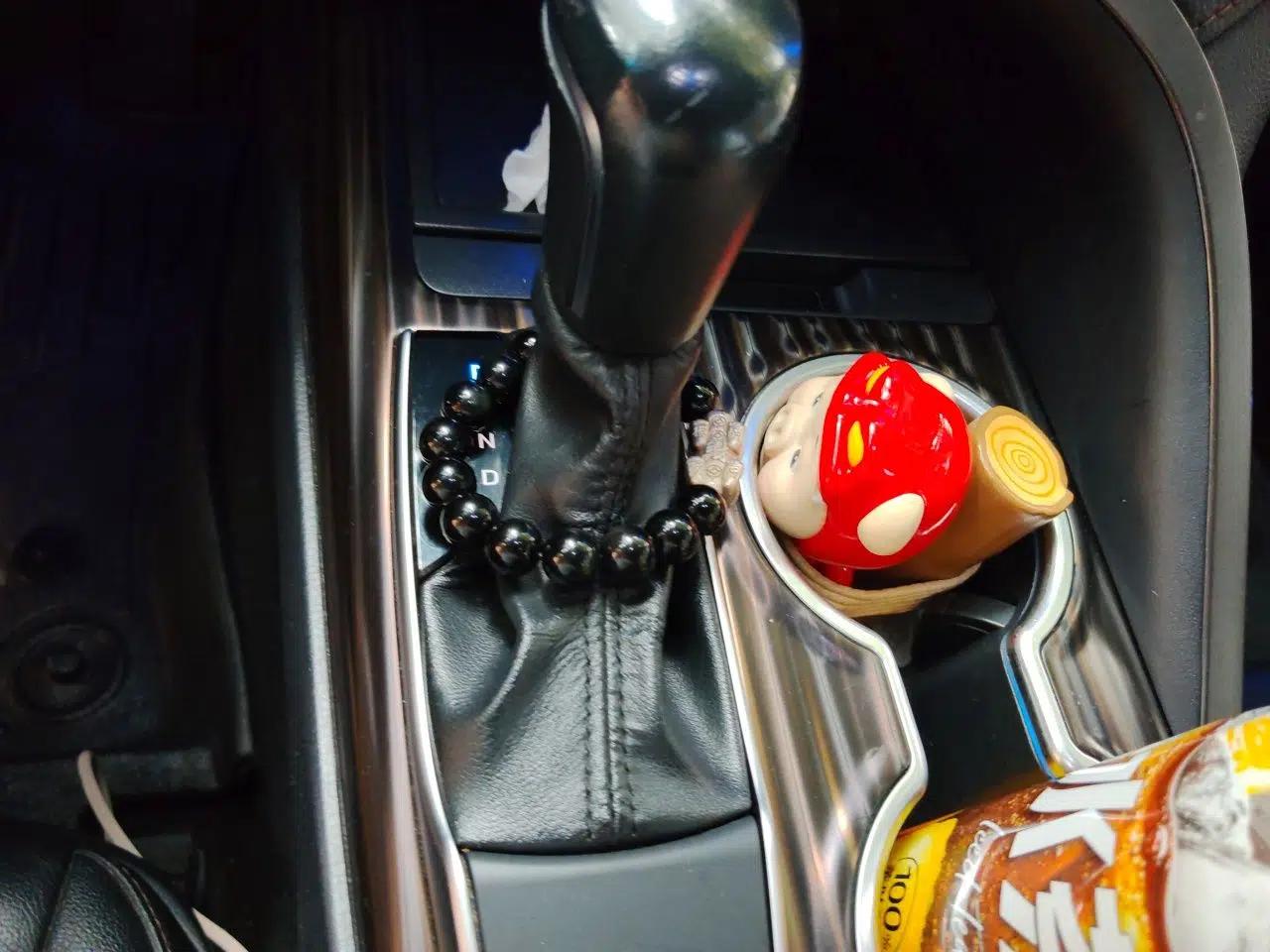 Toyota Camry 2019 Revised Version 2.0G Luxury Edition — миниатюра 14