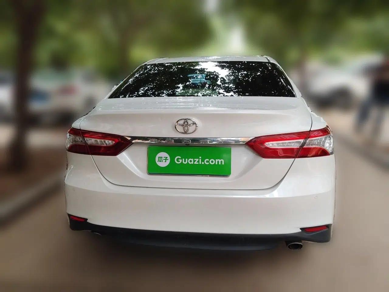 Toyota Camry 2019 Revised Version 2.0G Luxury Edition — миниатюра 5