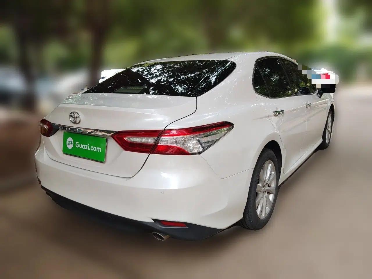 Toyota Camry 2019 Revised Version 2.0G Luxury Edition — миниатюра 6