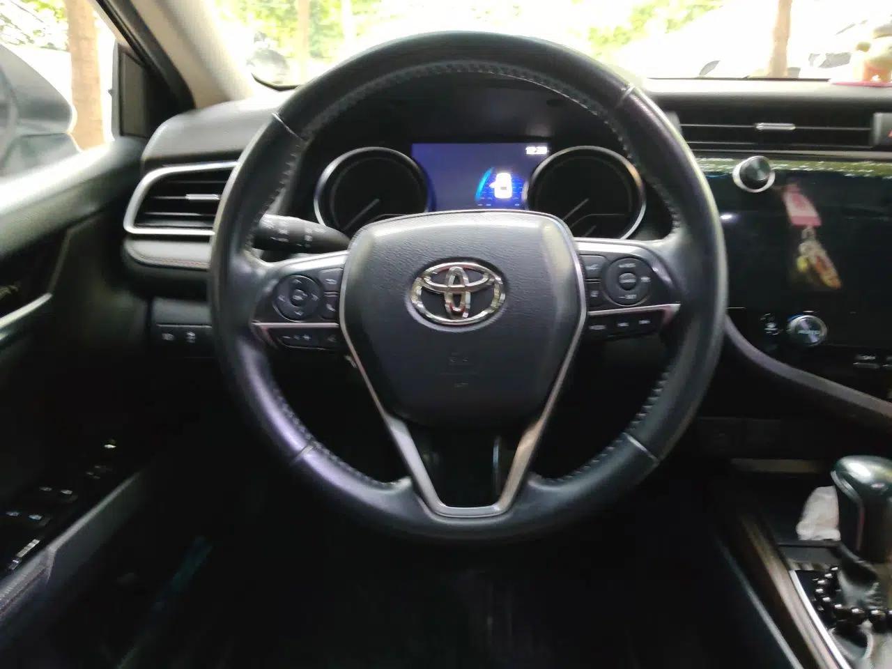 Toyota Camry 2019 Revised Version 2.0G Luxury Edition — миниатюра 10