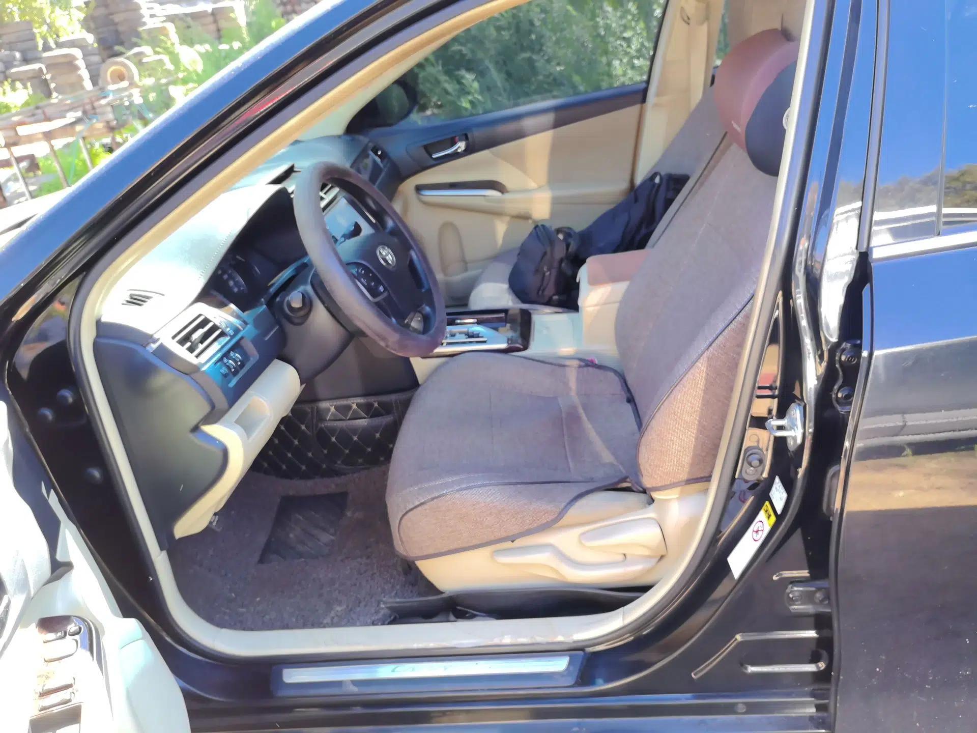 Toyota Camry 2015 2.0E Elite Edition — миниатюра 15