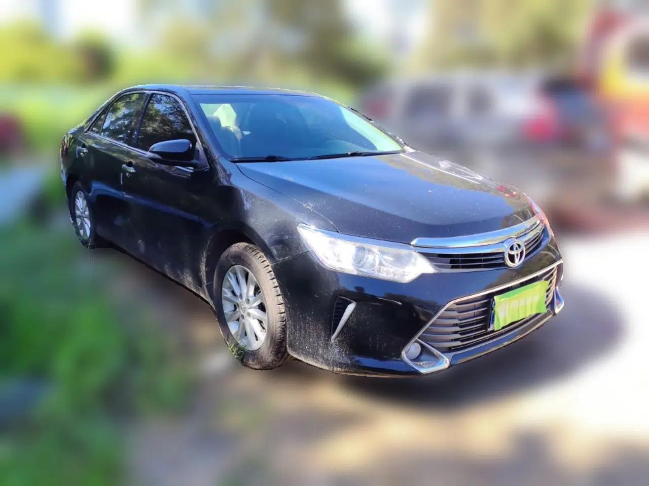 Toyota Camry 2015 2.0E Elite Edition — миниатюра 3