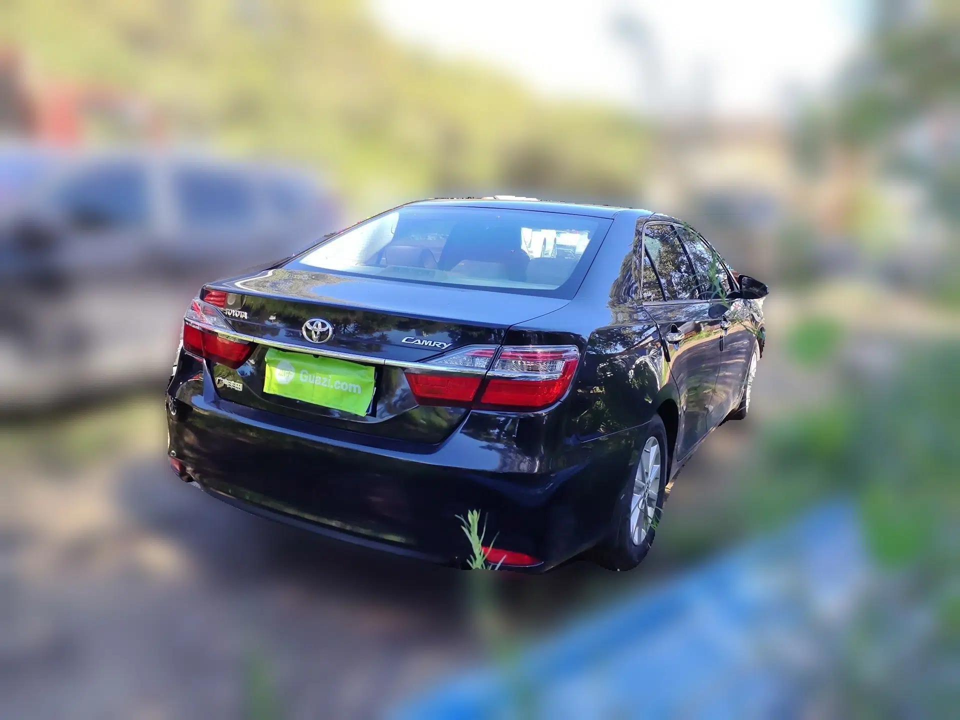 Toyota Camry 2015 2.0E Elite Edition — миниатюра 6