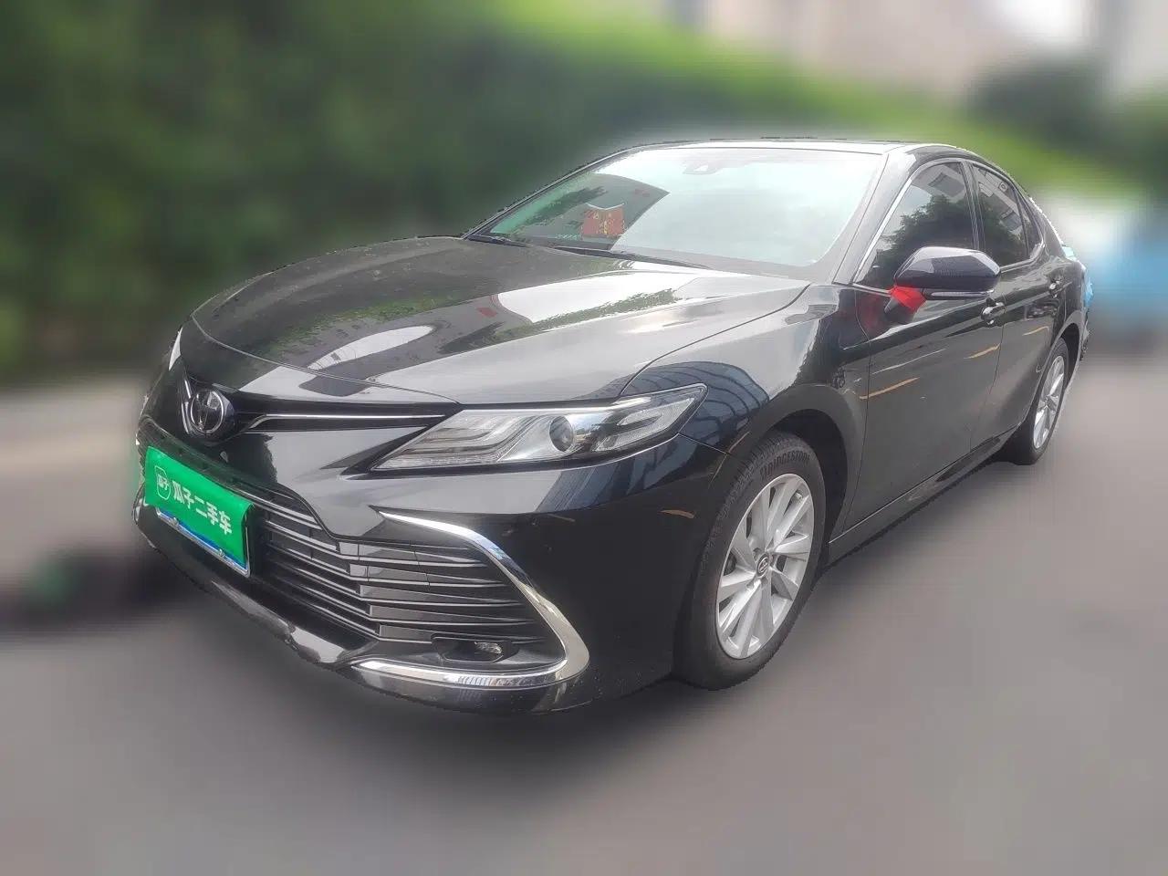 Toyota Camry 2021 2.0G Luxury Edition — миниатюра 1