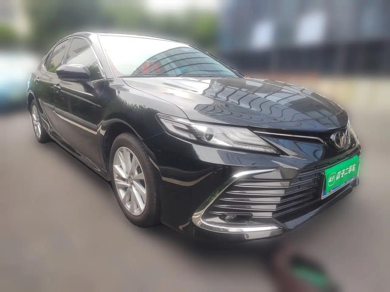 Toyota Camry 2021 2.0G Luxury Edition — миниатюра 3