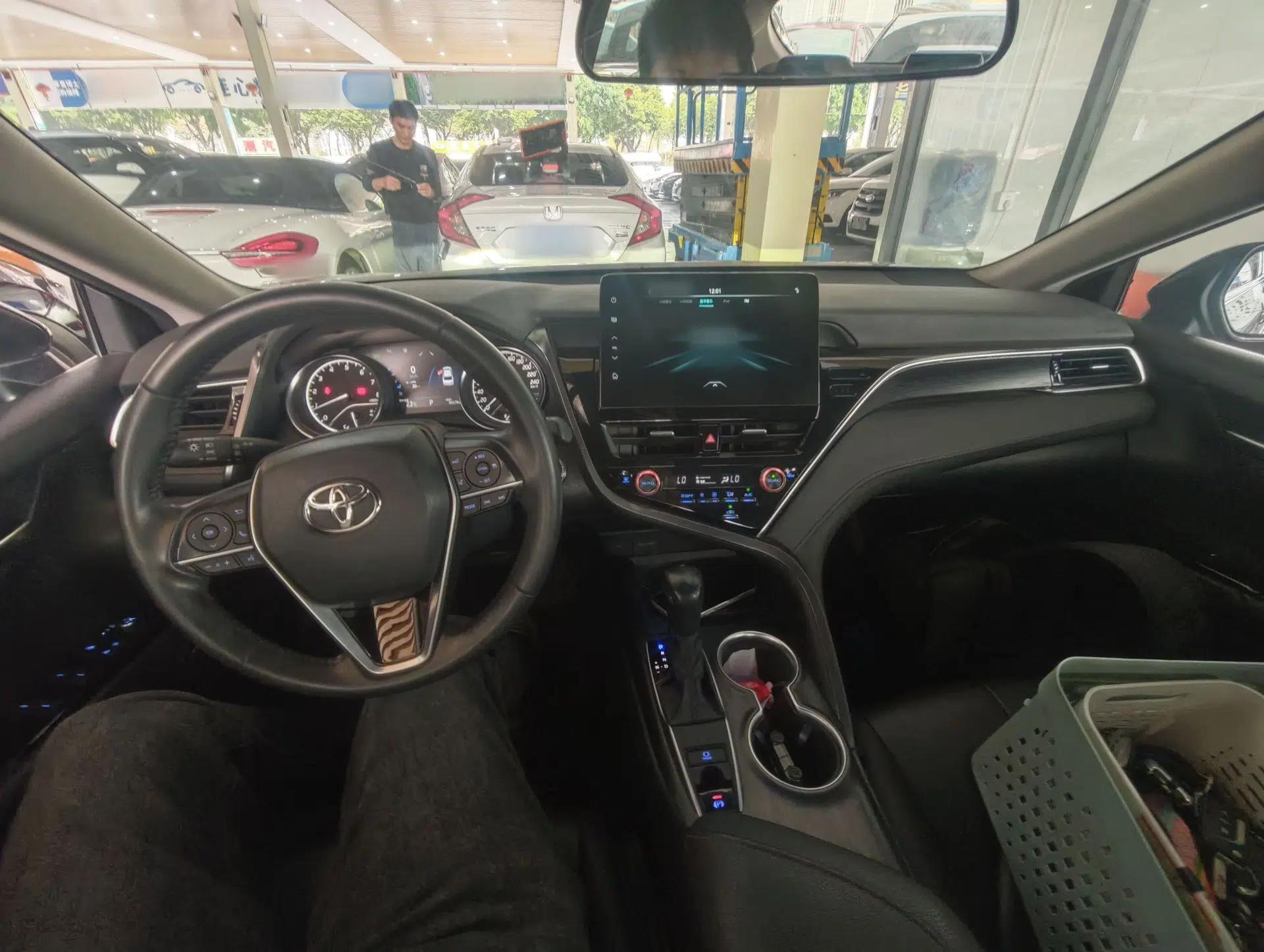 Toyota Camry 2021 2.0G Luxury Edition — миниатюра 12