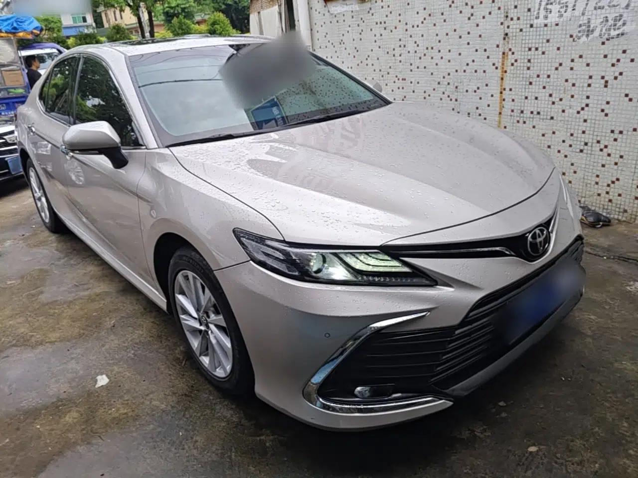 Toyota Camry 2021 2.0G Luxury Edition — миниатюра 3