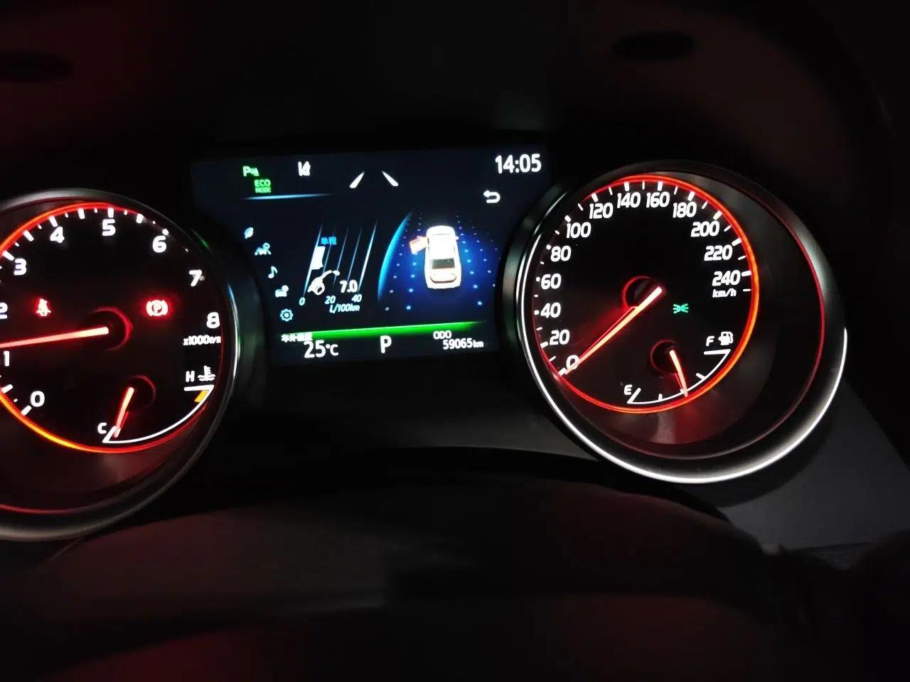 Toyota Camry 2021 2.0S FENGSHANG Edition — миниатюра 10