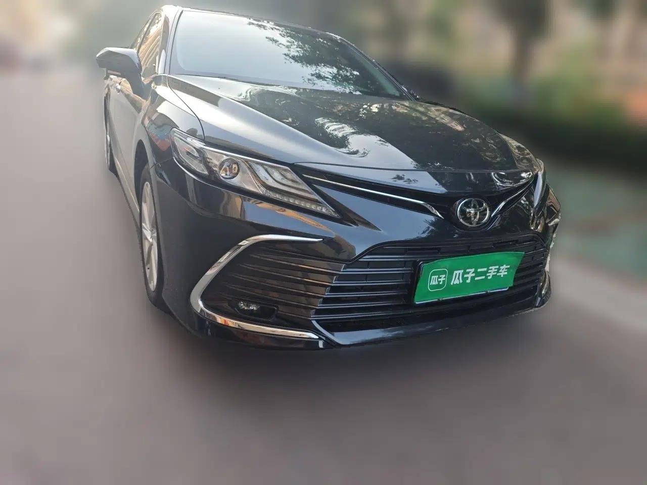 Toyota Camry 2021 2.0G Luxury Edition — миниатюра 3