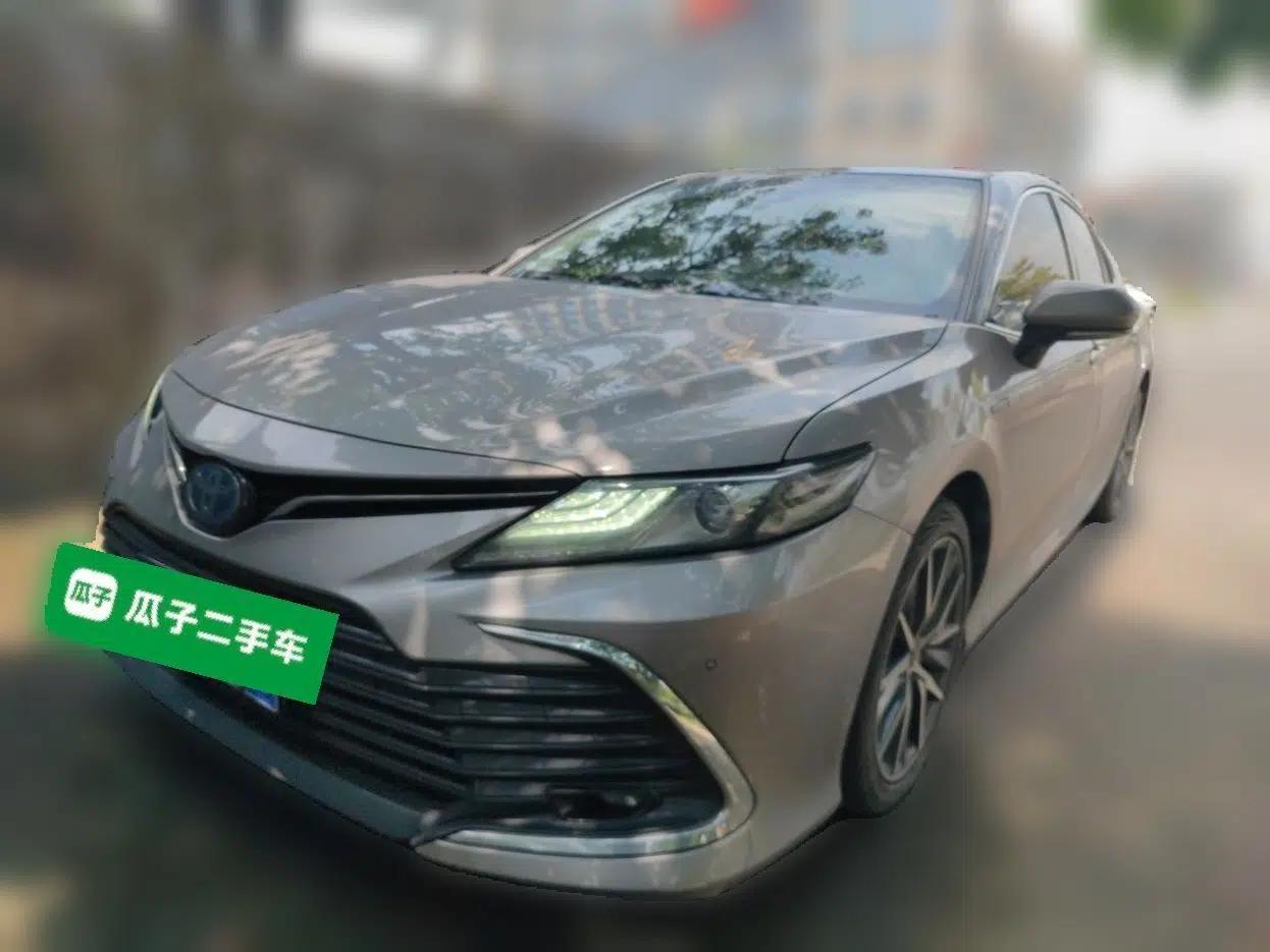 Toyota Camry 2021 Dual-Motor 2.5HG Luxury Edition — миниатюра 1