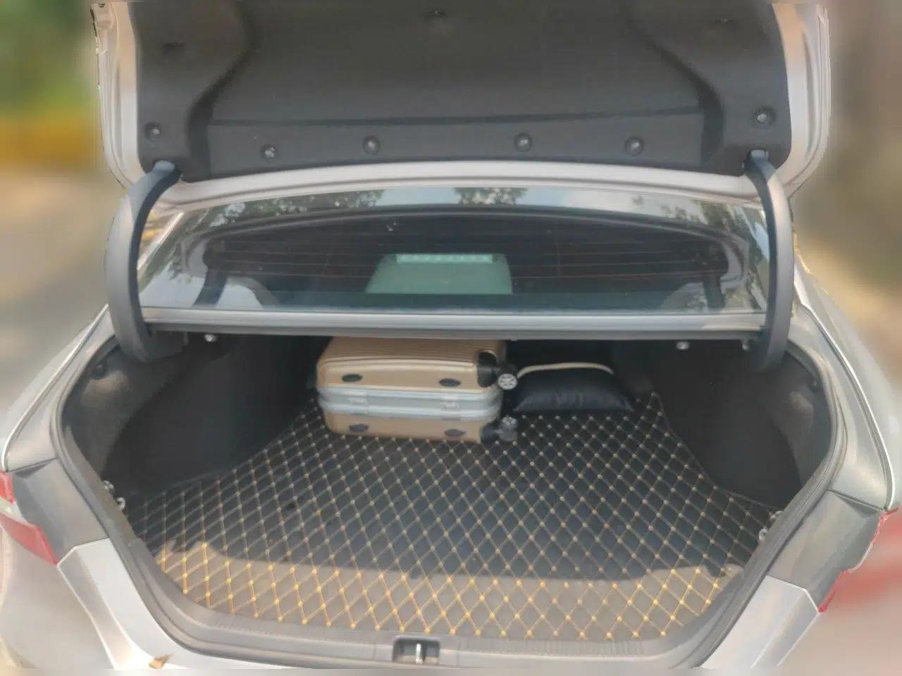 Toyota Camry 2021 Dual-Motor 2.5HG Luxury Edition — миниатюра 19