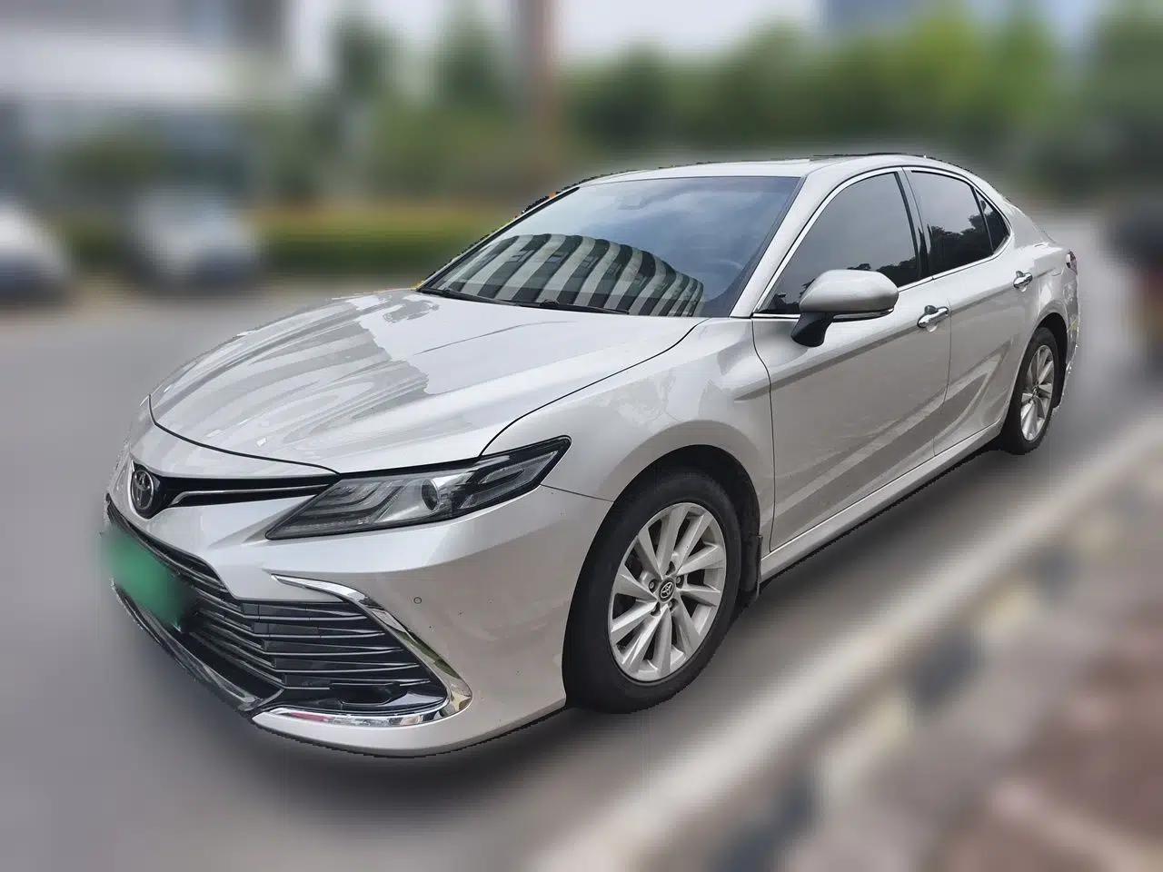 Toyota Camry 2021 2.0G Luxury Edition — миниатюра 1