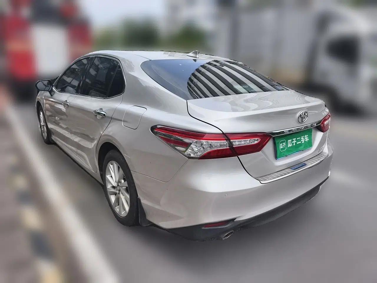 Toyota Camry 2021 2.0G Luxury Edition — миниатюра 4