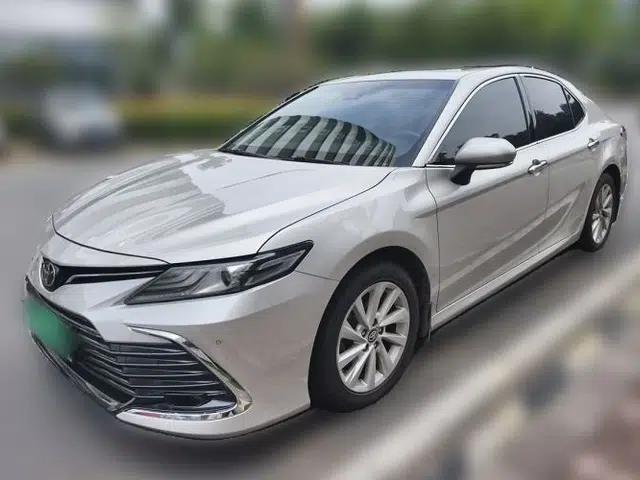 Toyota Camry 2021 2.0G Luxury Edition