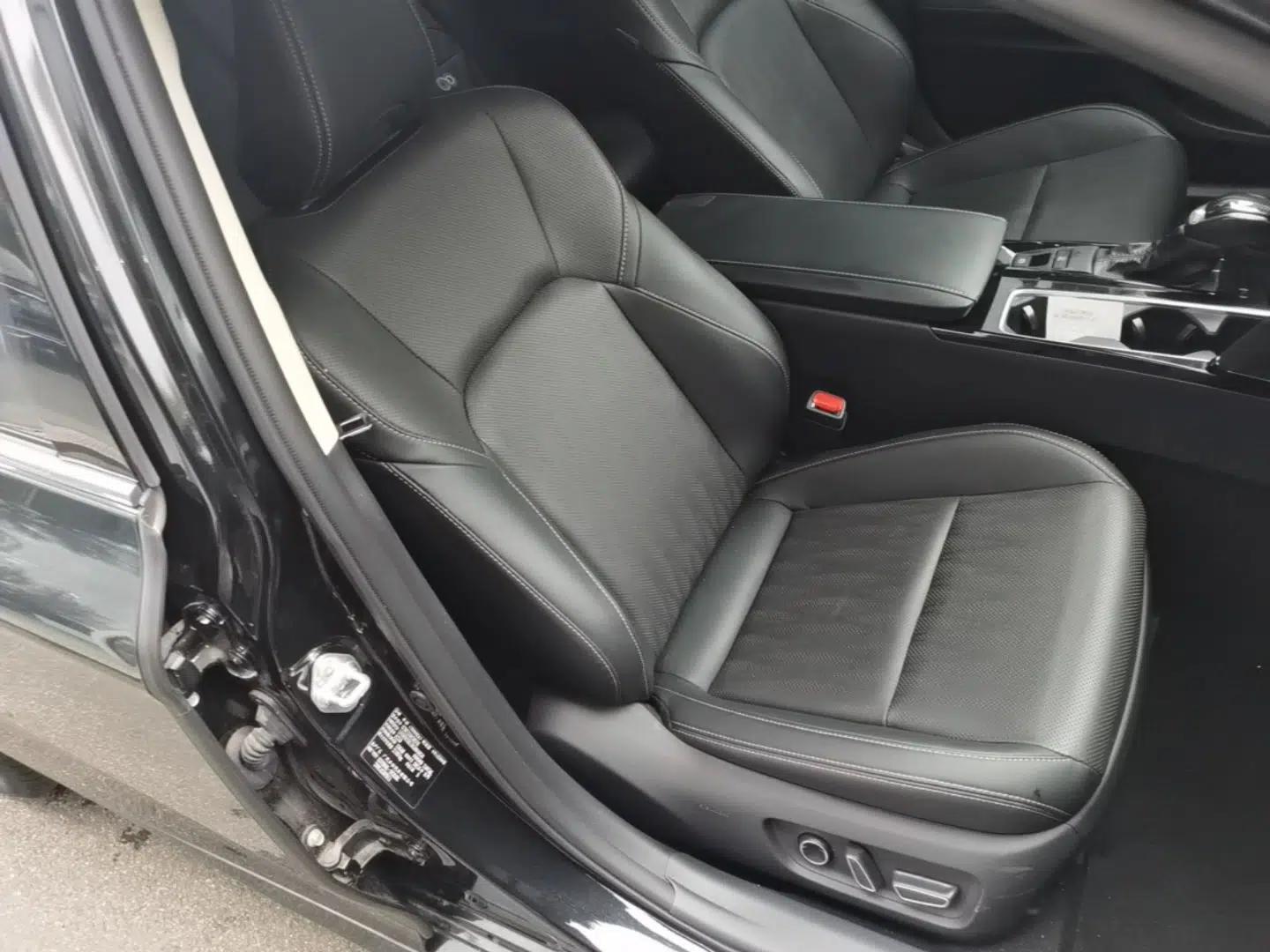 Toyota Camry 2024 Dual-Motor 2.5HQ Flagship Edition — миниатюра 19