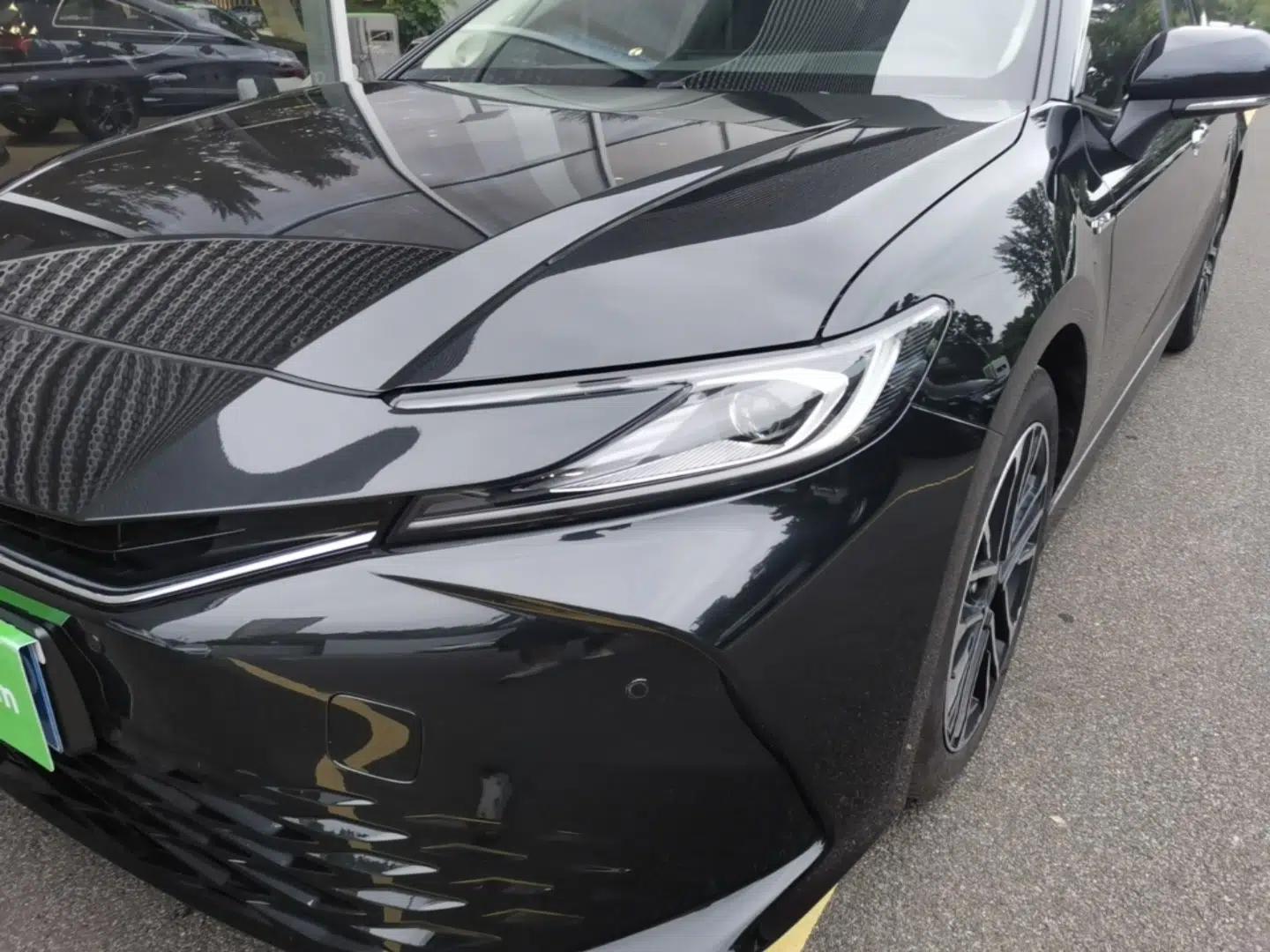 Toyota Camry 2024 Dual-Motor 2.5HQ Flagship Edition — миниатюра 8