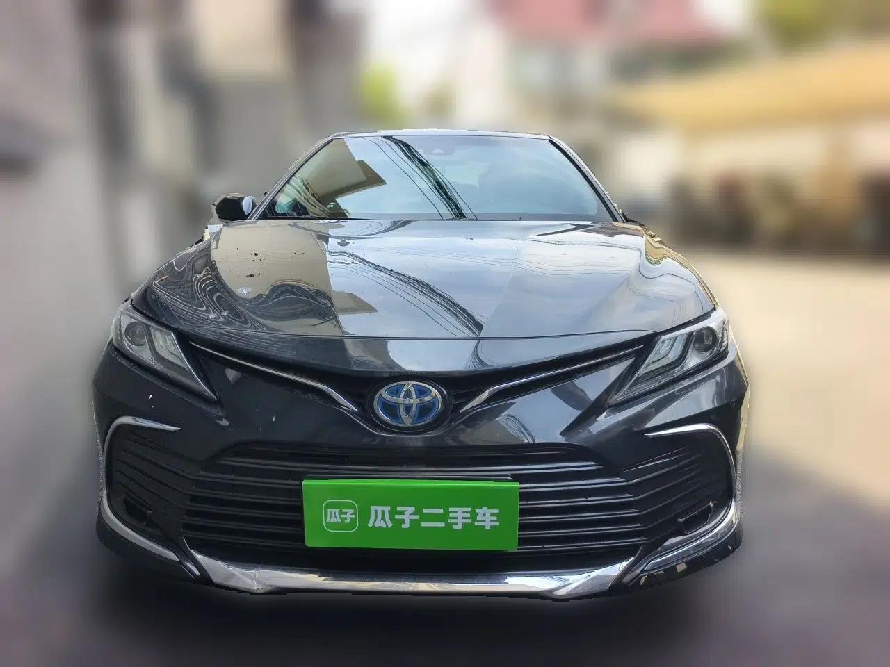 Toyota Camry 2023 Dual-Motor 2.5HG Luxury Edition — миниатюра 2