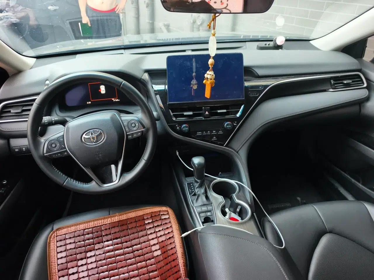 Toyota Camry 2023 Dual-Motor 2.5HG Luxury Edition — миниатюра 9
